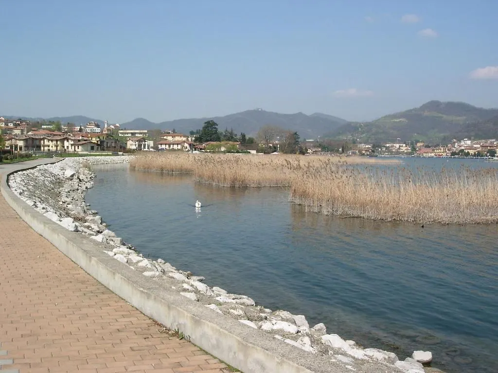 Bed & Breakfast B&B Aria Di Lago Paratico Italy